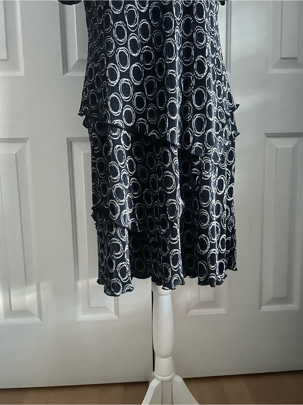 NWOT CONNECTED APPAREL Circle-Print Short Sleeve Midi Dress Navy & White Size 10 - Picture 4 of 7